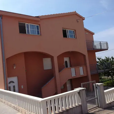 Lucija Апартаменты Задар