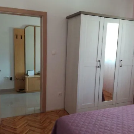 Apartment Lucija