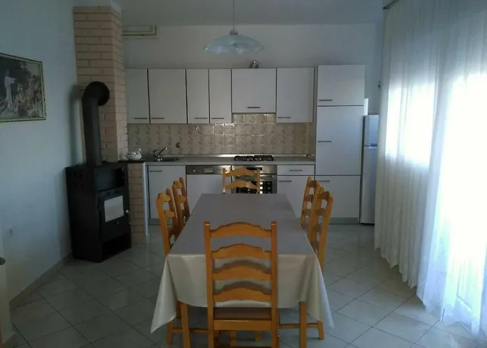 Apartment Lucija *